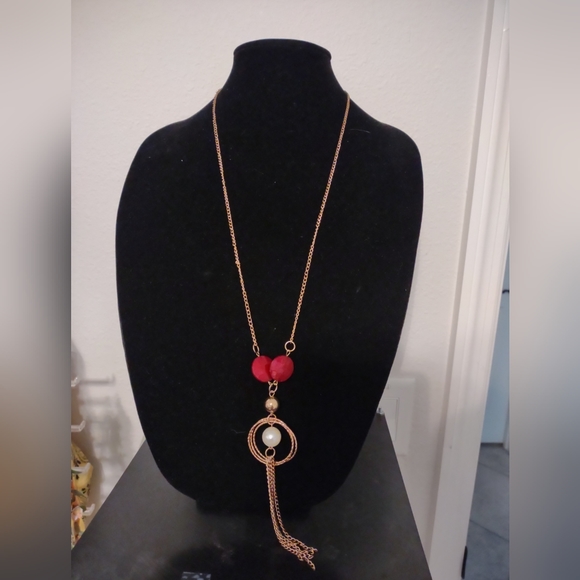 Fashion 21"L Goldtone Necklace W/ Gold Rings & Burgundy Disc Beads & Tassels - Picture 1 of 7